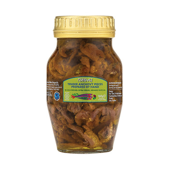 Anchovy pieces in olive oil