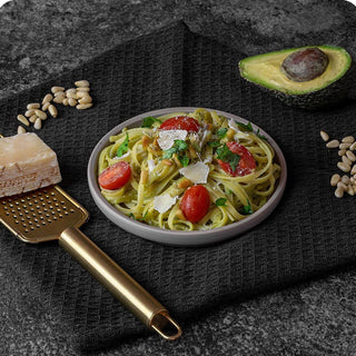 Pasta with Avocado Pesto