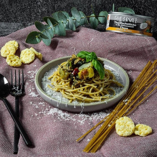 tuna pasta with veggies and pesto